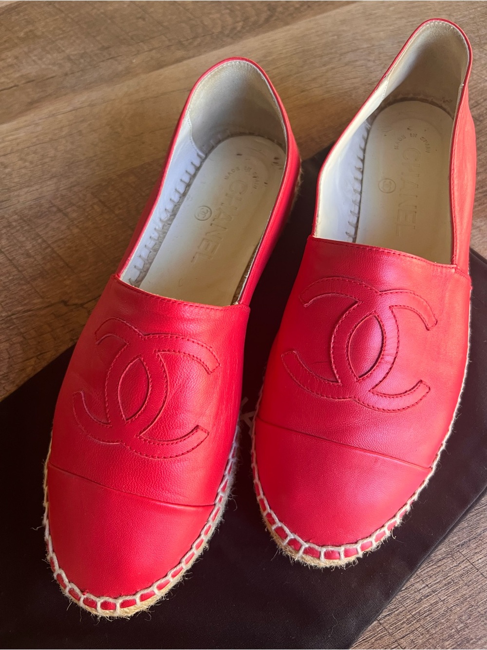 CHANEL Red Leather Espadrilles with Interlocking CC
